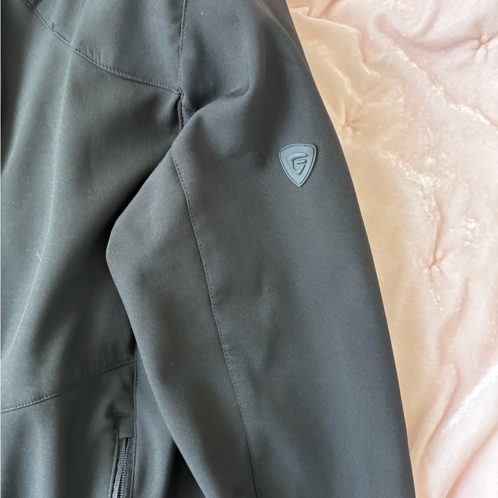 Men's Black Softshell Jacket - image 2